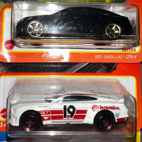 All sorts of hot wheels and matchboxes - Picture 4 of 17